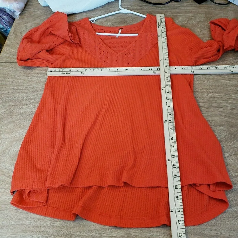 Free People Womens M Top Red Flared Sleeve Eyelet Embroidered V-Neck Blouse - Picture 11 of 12